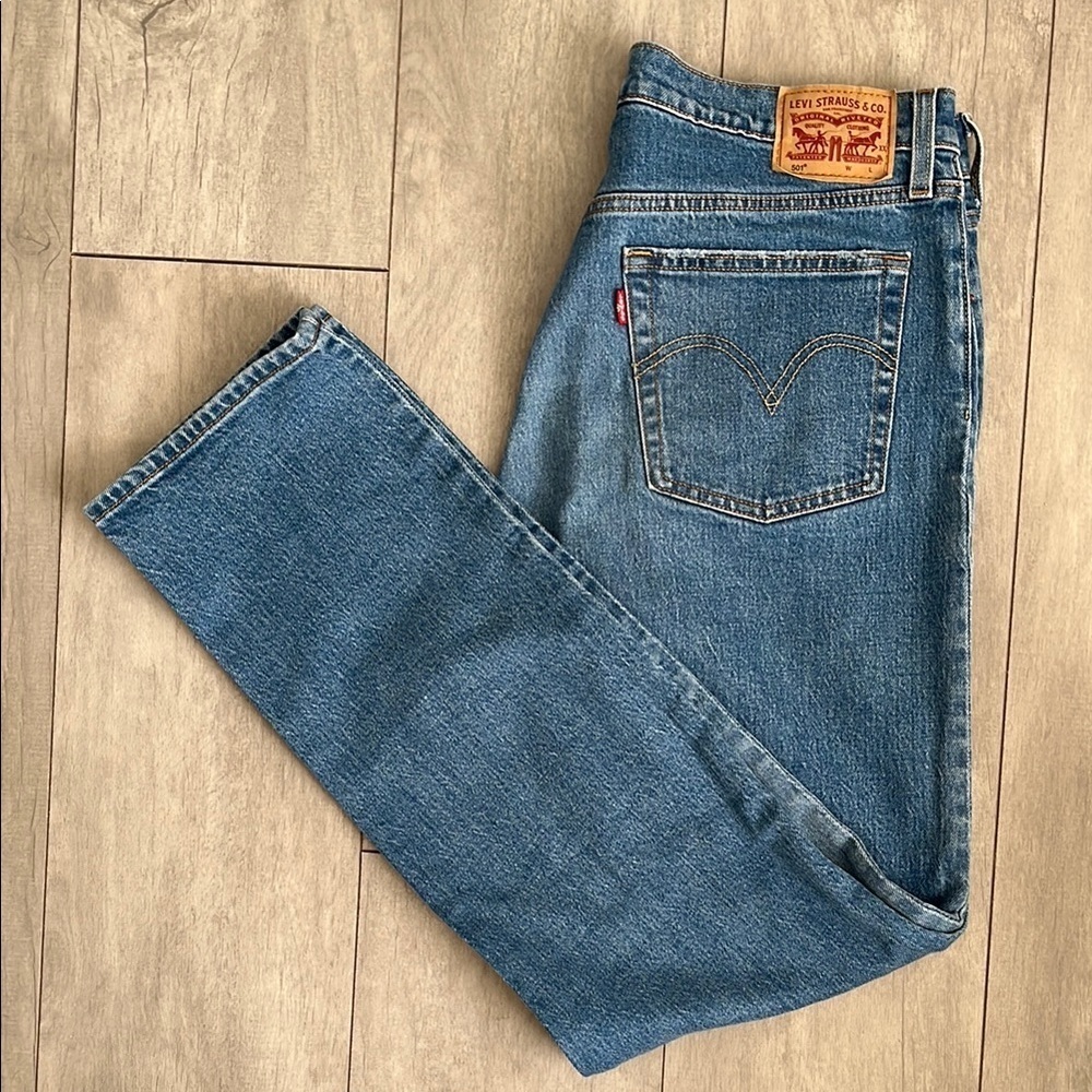 LEVIS 501 Women’s Straight Leg Denim Blue Jeans, Size W31 L30